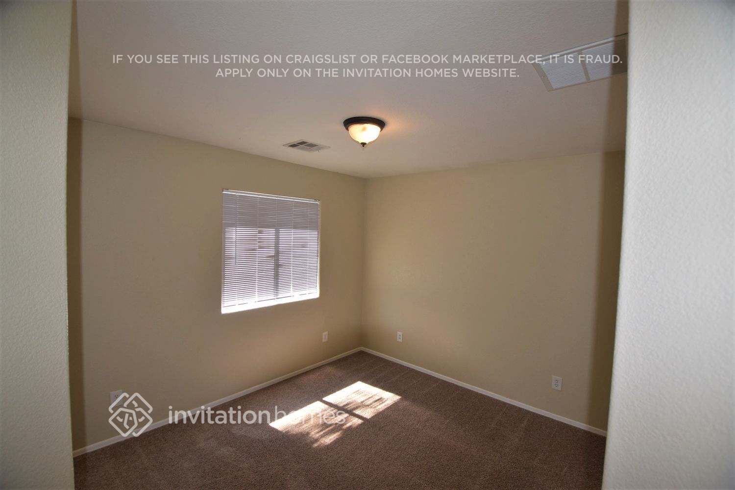 Building Photo - 5552 W Minton Ave