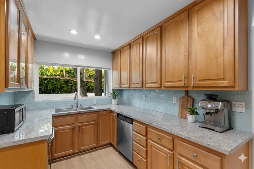 Building Photo - 1234 19th St