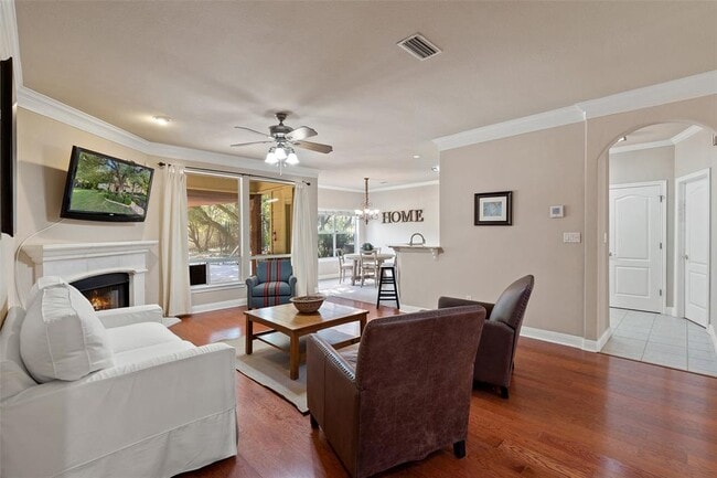 Building Photo - 102 Triton Ct