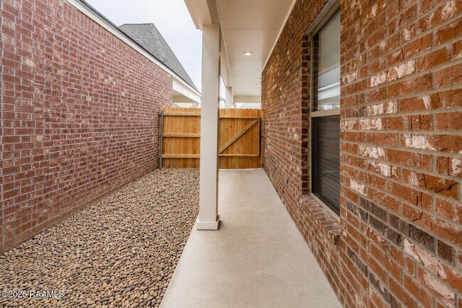 Building Photo - 111 Millie Park Dr