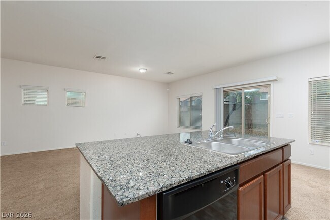 Building Photo - 2875 Rough Green St