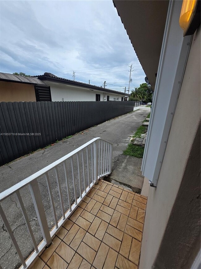 Building Photo - 8857 SW 27th St