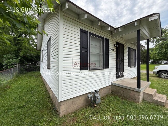 Building Photo - 3418 Gum St