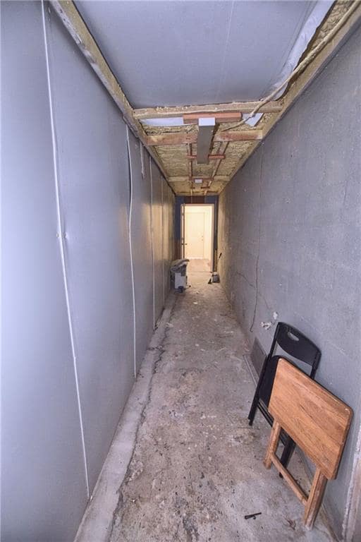 Building Photo - 417 10th St NE