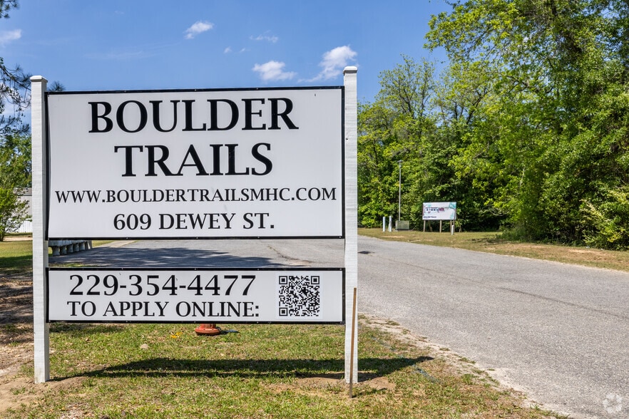 Signage - Boulder Trails
