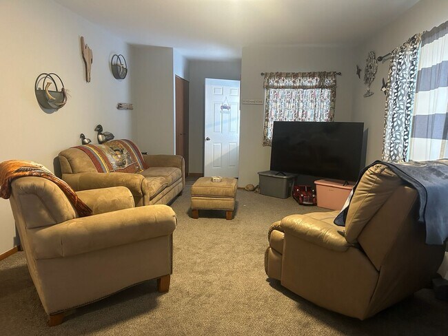 Building Photo - 1320/1322 Future Street