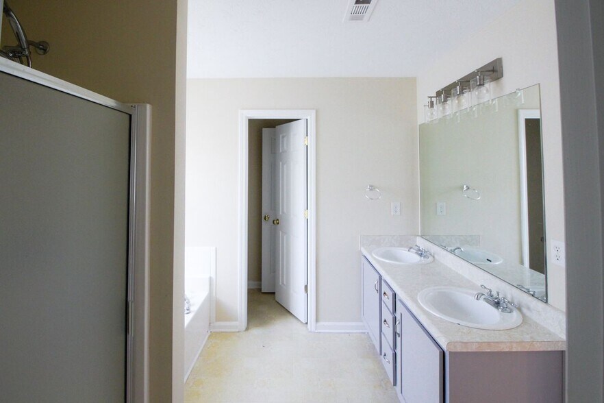 Building Photo - 332 Mica Trail