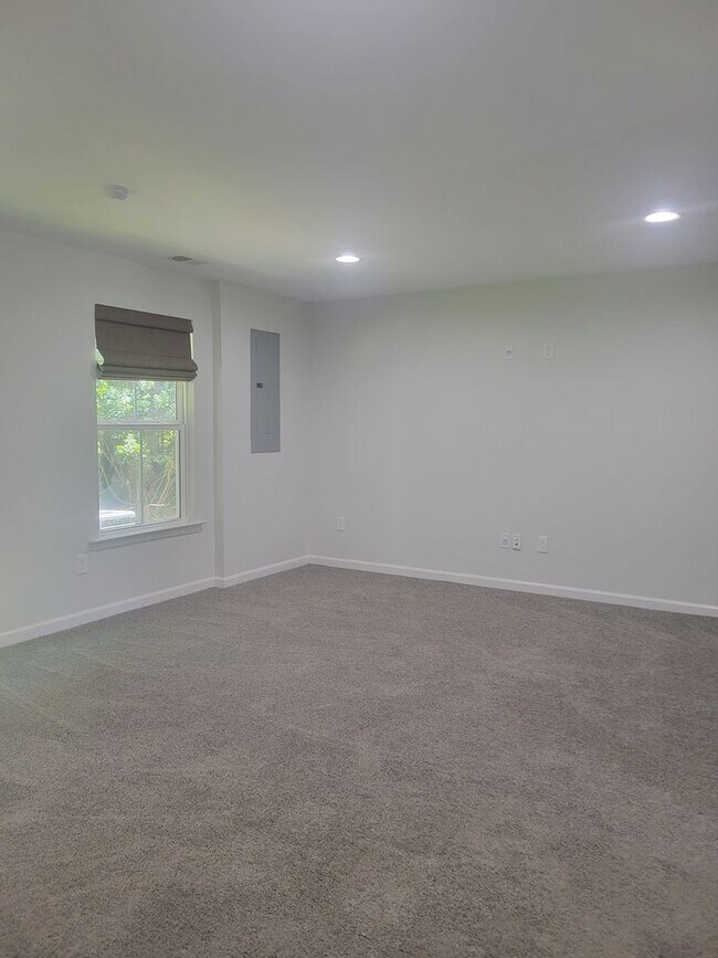 Building Photo - 4321 Salt Marsh Lane