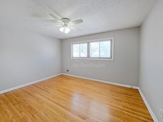 Building Photo - 8212 Devonshire Dr