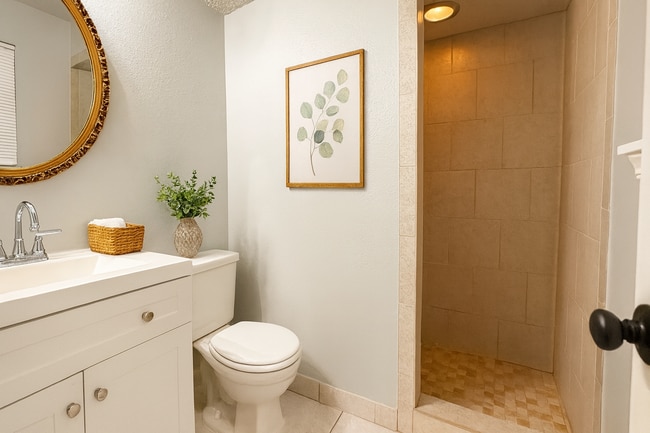 Building Photo - 916 Brookhurst Blvd