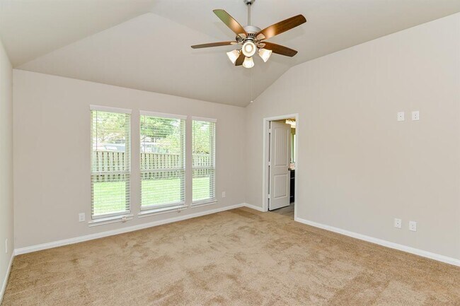 Building Photo - 3817 Breckenridge Dr