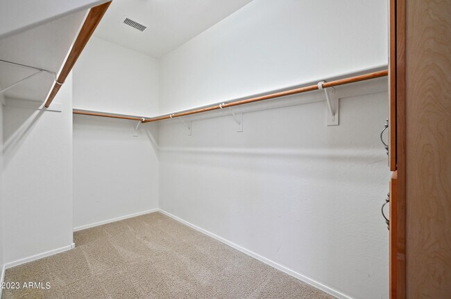 Building Photo - 1165 E Gail Dr