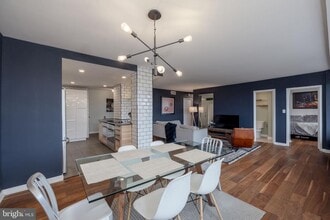 Building Photo - 5500 Holmes Run Pkwy