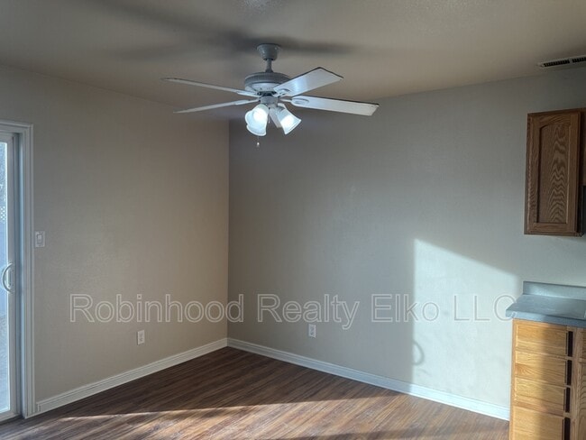 Building Photo - 1640 Winchester Dr