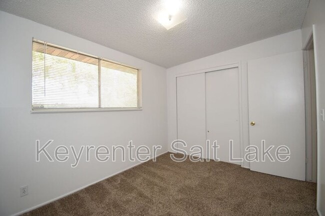 Building Photo - 6758 S 100 E