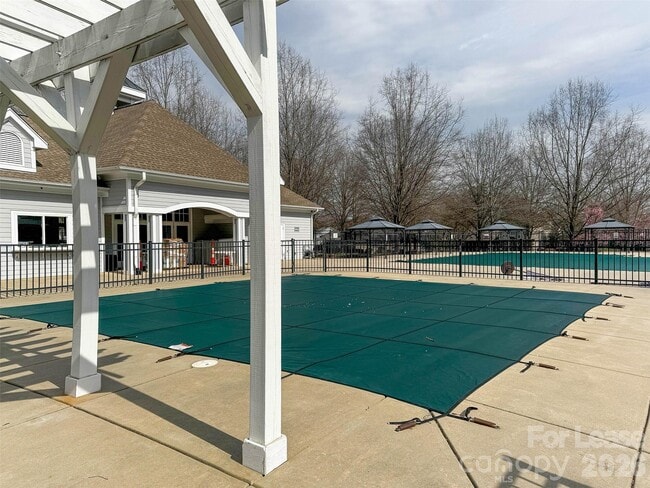 Building Photo - 12926 Union Square Dr