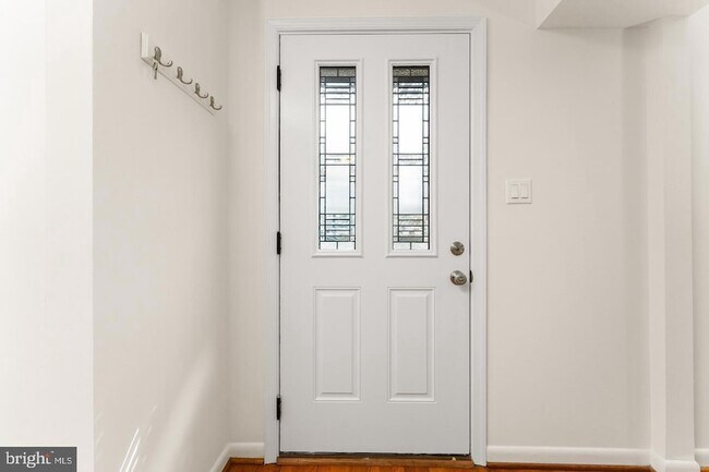 Building Photo - 1808 Golf View Ct