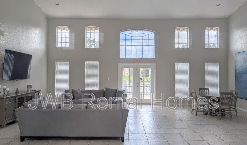 Building Photo - 10200 Belle Rive Blvd