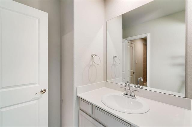 Building Photo - 1820 Cinnamon Trl