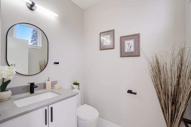 Building Photo - Immaculate NEW CONSTRUCTION Seattle Townhome w/ a Rooftop Deck and Parking Space!