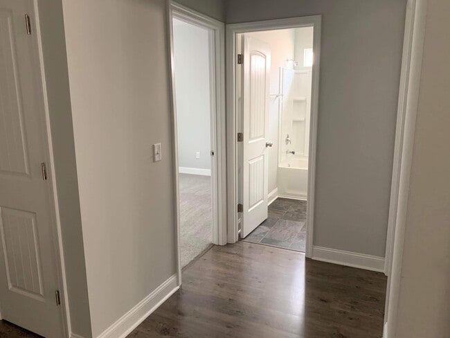 Building Photo - 117 Brasher Dr