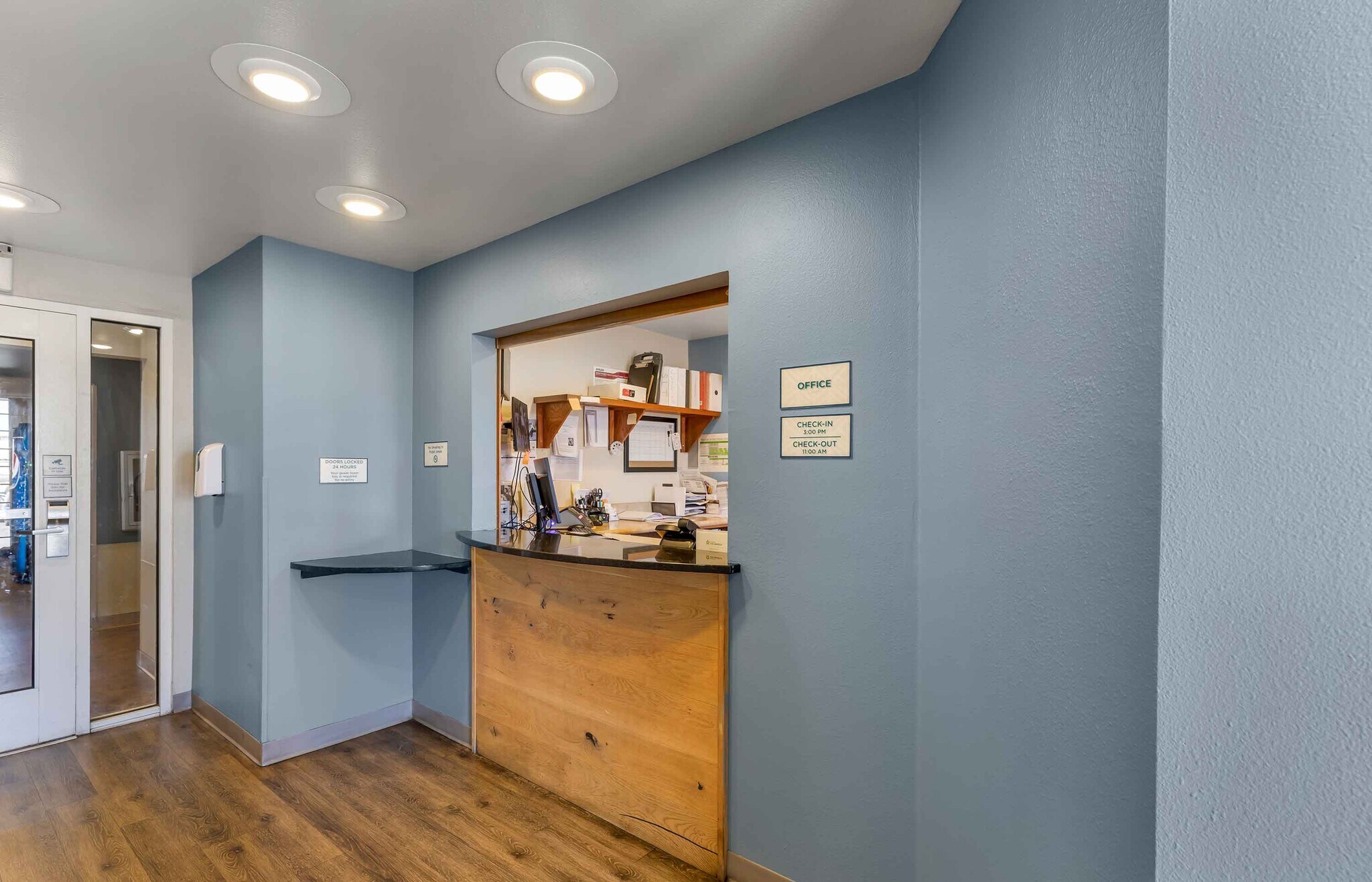 Building Photo - Furnished Studio-Denver - Aurora