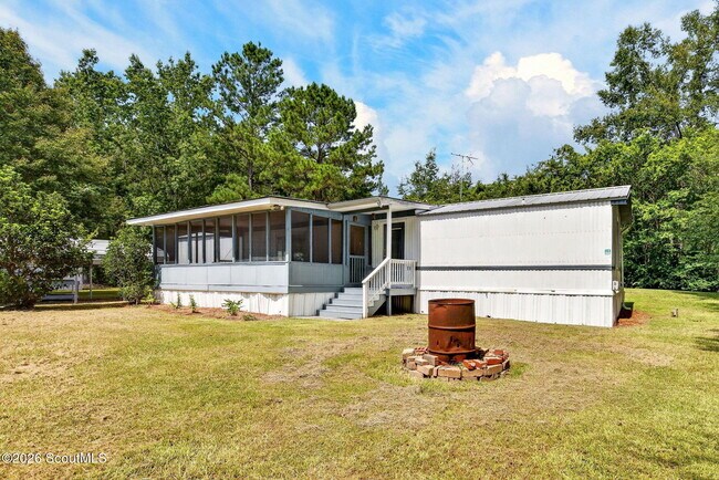 Building Photo - 1201 Floyd Dr NE