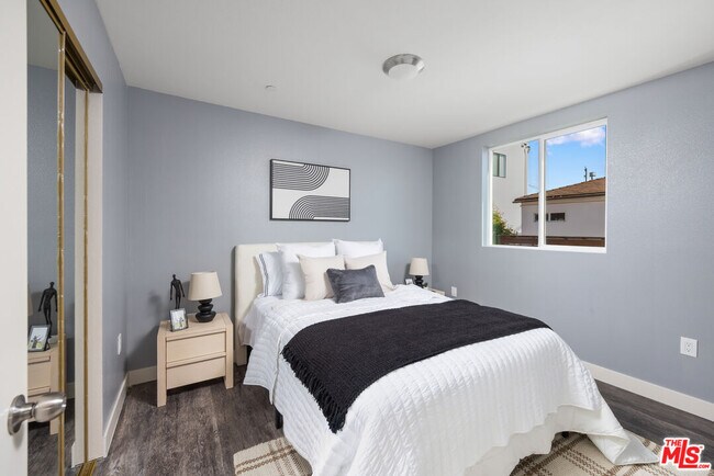 Building Photo - 1522 Cochran Ave