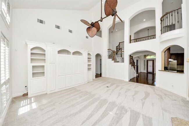 Building Photo - 3811 Parkside Dr