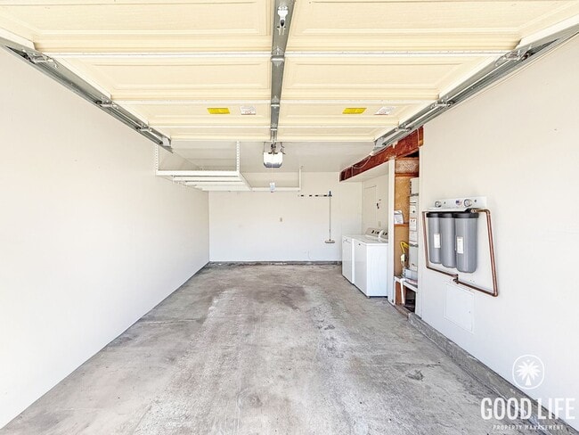 Building Photo - Beautiful 2BD/2BA Condo in El Cajon W/ A/C, W/D, Covered Back Patio, & Community Pool!