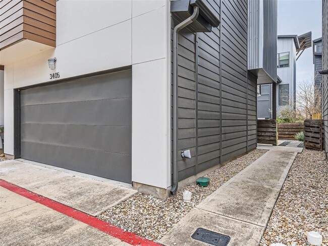 Building Photo - 3405 Charlotte Rose Drive