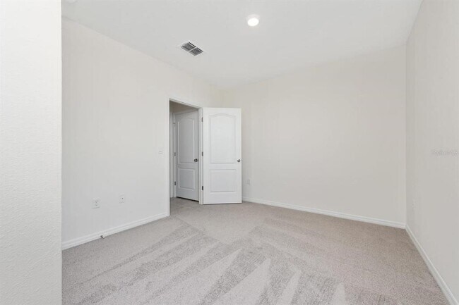 Building Photo - 1296 Cascades Ave