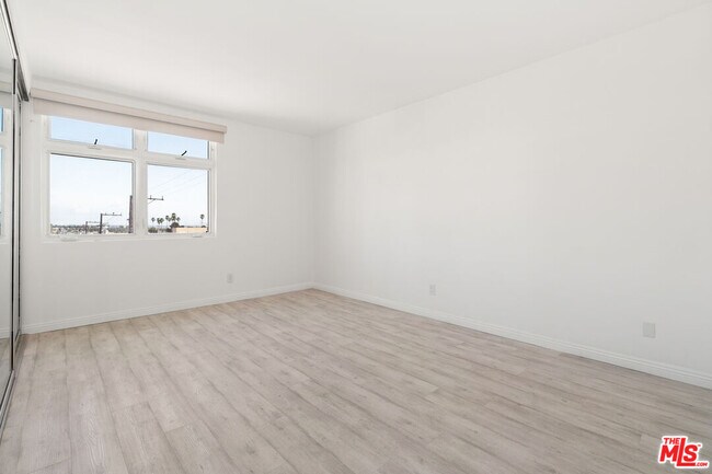 Building Photo - 900 Euclid St