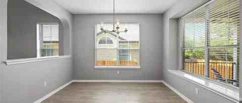 Building Photo - 10229 Beard Ave