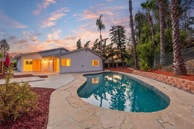 Building Photo - 11770 Treeview Pl