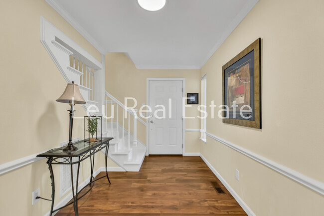 Building Photo - 6811 Beaver Pond Rd