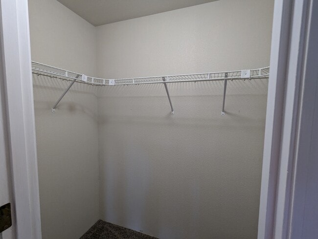 Building Photo - 61862 Avonlea Cir