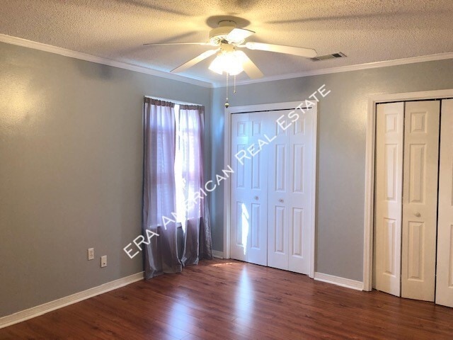 Building Photo - 150 Nicole Ln