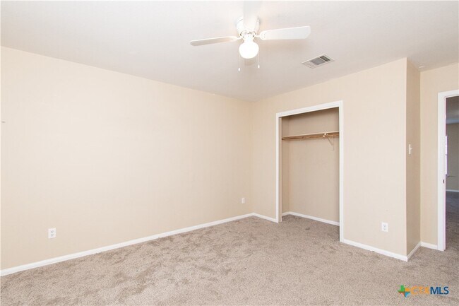 Building Photo - 413 E Orion Dr