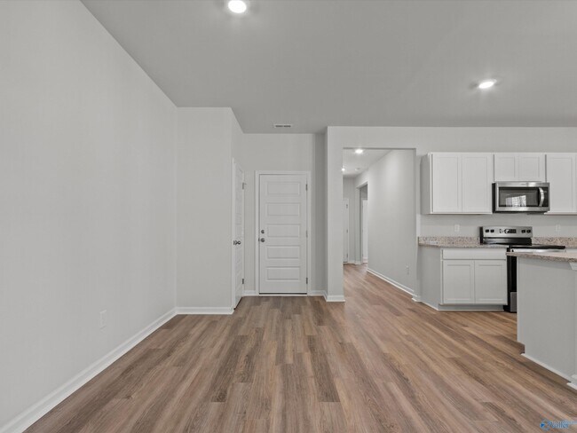 Building Photo - 1251 Eidson St