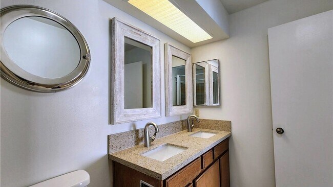 Building Photo - 14530 Nautical Ln