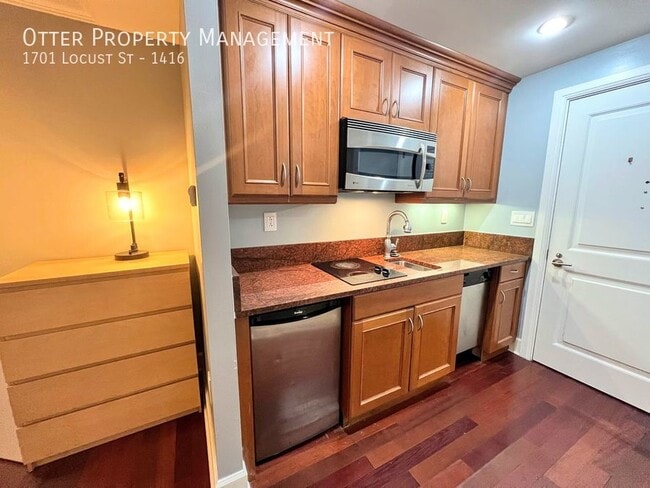 Building Photo - 1701 Locust St