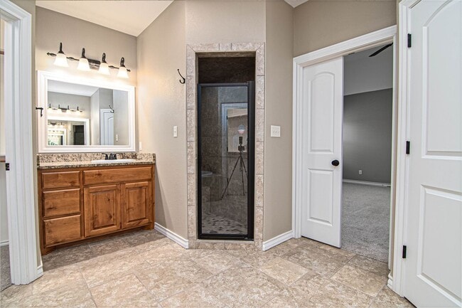 Building Photo - 4304 Saltillo Ct