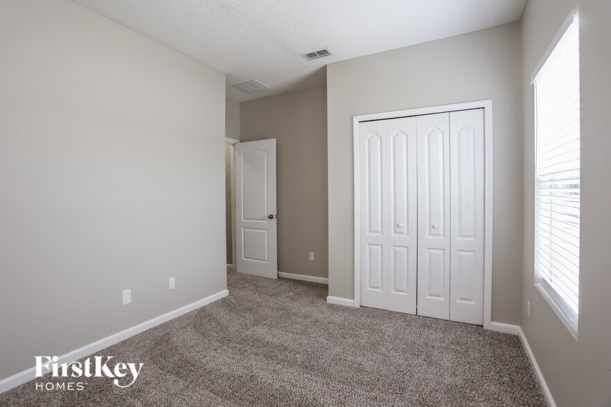 Building Photo - 16367 Magnolia Grove Way