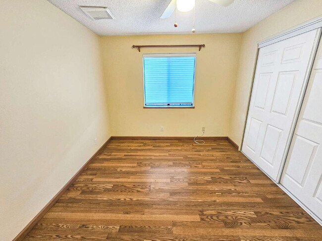 Building Photo - 821 Janelle Ct