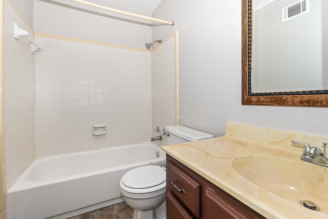 Building Photo - 3580 Bruton Pl