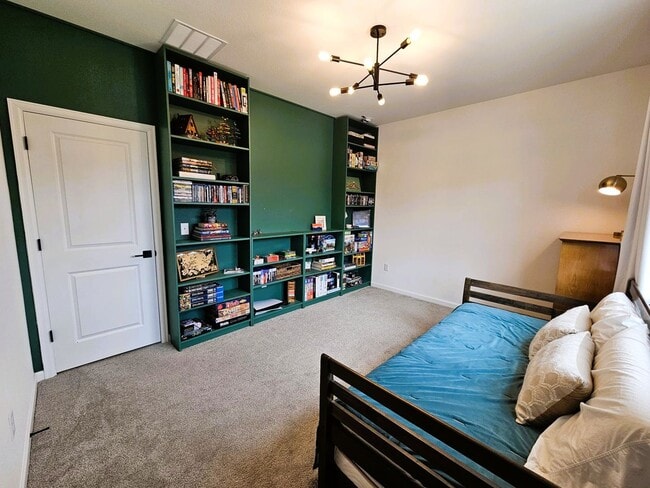 Building Photo - Great Townhome in Fort Collins