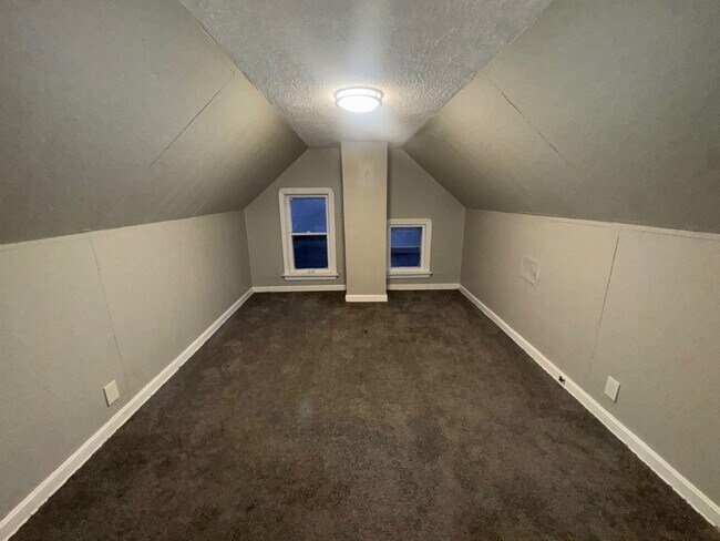 Building Photo - 12918 Ferris Ave