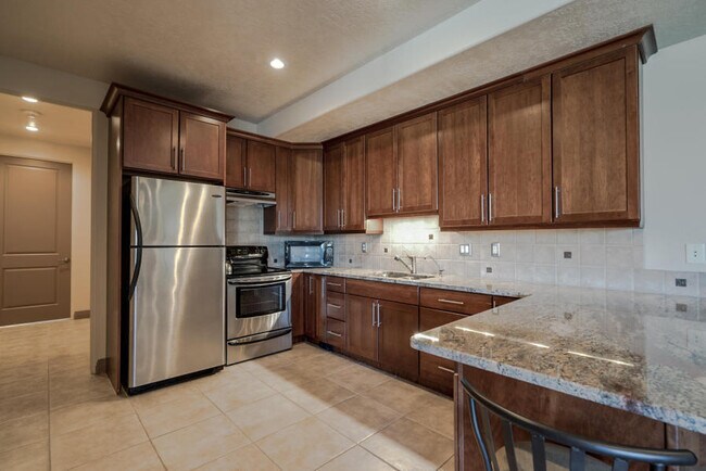 Building Photo - Stunning Luxury Home in Green Springs with...