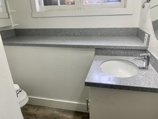 Building Photo - RES_6158LLC_DENSLEY_470